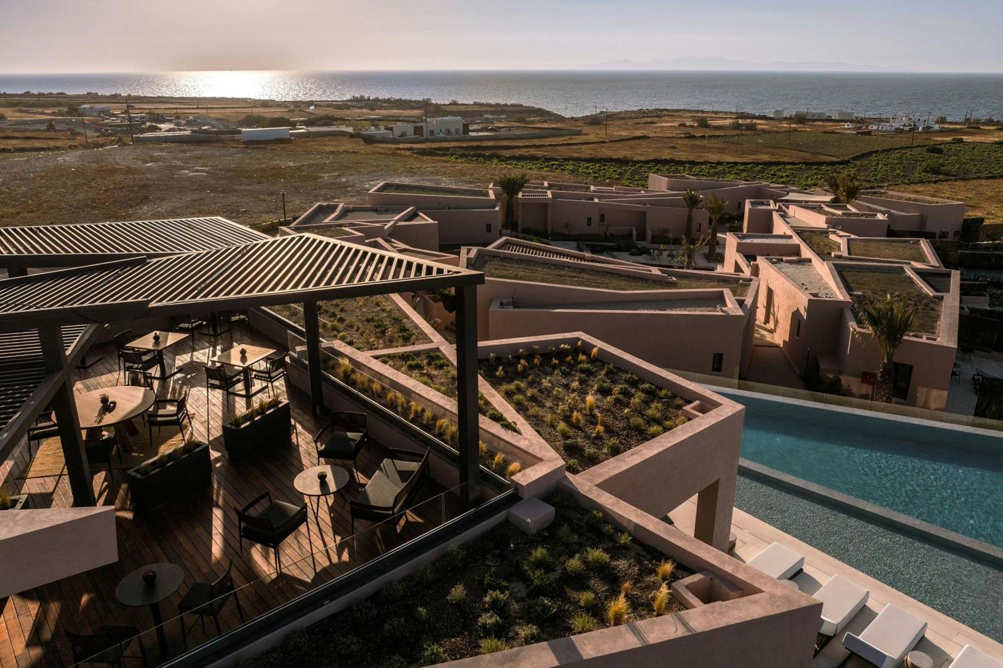 Domes Novos Santorini, Autograph Collection Hotel เอีย ภายนอก รูปภาพ